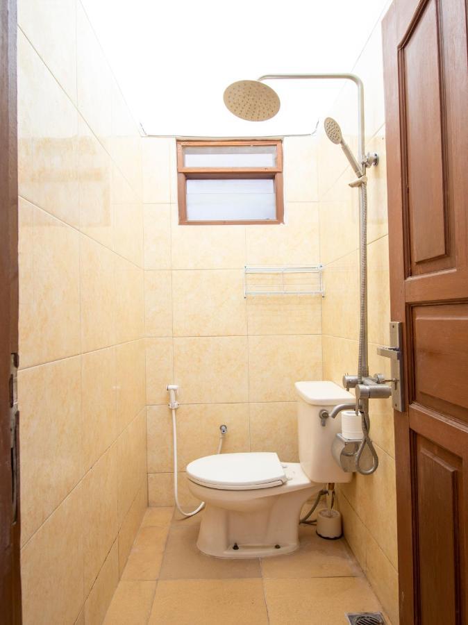 Oyo 3908 Fenway Kostel Hotel Bandung Ngoại thất bức ảnh
