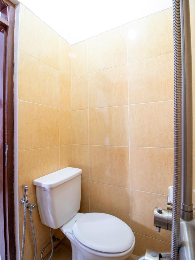 Oyo 3908 Fenway Kostel Hotel Bandung Ngoại thất bức ảnh