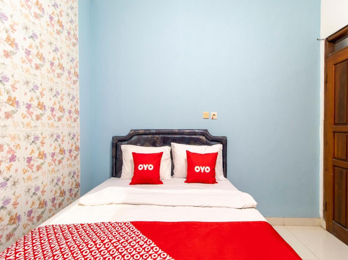 Oyo 3908 Fenway Kostel Hotel Bandung Ngoại thất bức ảnh