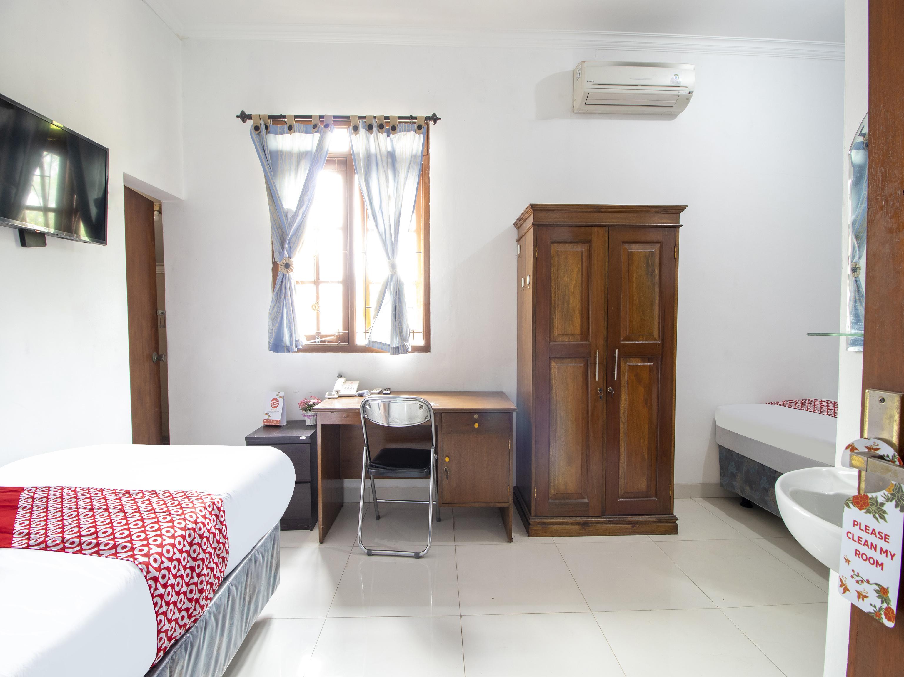 Oyo 3908 Fenway Kostel Hotel Bandung Ngoại thất bức ảnh